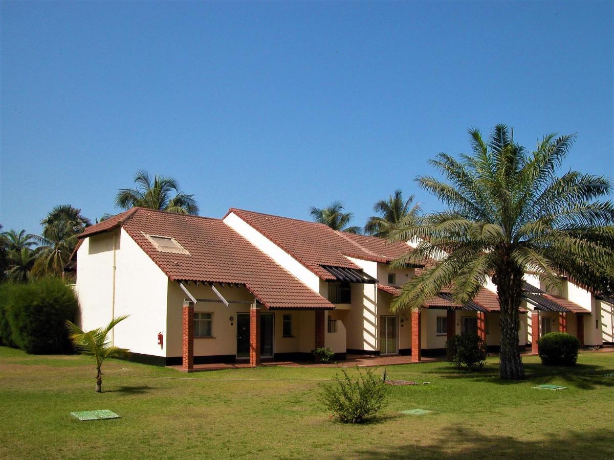 Kololi Beach Resort Exterior foto